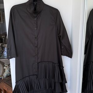 Button-Front Pleated Hem Shirt Dress in Shiny Black L/XL